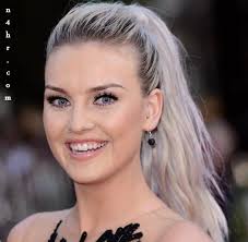 صبغة شعر اشقر رمادي ثلجي. Ù„ÙˆÙ† Ø§Ù„Ø´Ø¹Ø± Ø§Ø´Ù‚Ø± Ø±Ù…Ø§Ø¯ÙŠ ÙØ§ØªØ­ ØµÙˆØ± ØµØ¨ØºØ§Øª Ø§Ù„Ø´Ø¹Ø± Ø­Ø¨ÙˆØ¨