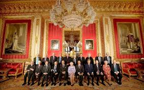 Il castello di windsor si trova a ovest di londra, all'interno dell'omonima cittadina. Gb Il Club Piu Elitario Al Mondo Riunito Nel Castello Di Windsor La Repubblica