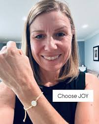 Middle school track season is short and sweet with only 3 track meets. It's  a great opportunity to try something new and have fun. So proud of Emma for  trying high jump,