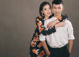 Trần phan hoàng yến march 2, 2016 · add xin nói thẳng.đây chỉ là page fan hâm mộ chị yến thôi.chứ hông phải chị yến đâu ạ :) )) nên đây chỉ là add thôi ạ.mấy bạn hỏi gì nếu add biết add sẽ rep còn không thì thôi ạ <3 vả lại mấy bạn cứ kêu add bình thường nha.đừng. Kháº³ng Ä'á»‹nh ChÆ°a Co Báº¡n Trai Hoang Yáº¿n Chibi Ä'áº·t Háº¿t Tinh Cáº£m Cho Hai NgÆ°á»i Quan Trá»ng