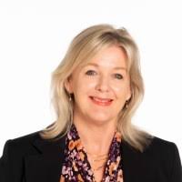 Jo Johnstone — Reviews & Property Sales