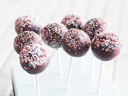 Cake Pops Selber Machen So Bringst Du Sie Gross Raus Rezept Cake Pops Selber Machen Cake Pops Ohne Backen Cake Pops