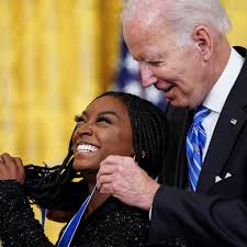 What to know about Simone Biles' parents, siblings and husband Jonathan  Owens