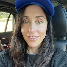 Catherine Reitman's Instagram, Twitter & Facebook