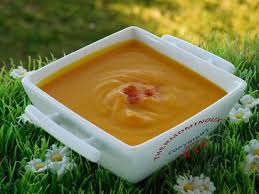 Veloute De Butternut Et Poivron Thermomix Blog Cuisine Thermomix Avec Recettes Pour Le Tm5 Tm31 Veloute De Butternut Butternut Cuisine Et Boissons