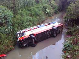 Kecelakaan Bus Harapan Jaya Akibatkan 2 Orang Meninggal Pelampung Jaya Portal