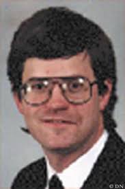 Engineering professor, 48, dies of cancer