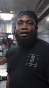 Every Tuesday, Thursday & Sunday is 𝐆𝐮𝐦𝐛𝐨 𝐑𝐚𝐦𝐞𝐧 Day! 😋🍜 • • •  Our twist