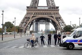 See pictures and our review of eiffel tower (tour eiffel). Eiffel Tower Briefly Evacuated After Bomb Threat The New York Times