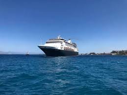 24 αρνητικά rapid test 26. To Gigantiaio Kroyazeroploio Aegean Myth Epiase Limani Sto Aigio Fwto