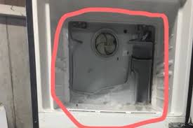 Dan bahagian bawah pula, hanya sejuk seperti aircond saja. Peti Ais Kurang Sejuk Boleh Baikinya Sendiri Ikut Langkah Mudah Ni Keluarga