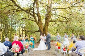 Fall Wedding At Champoeg State Park In Newberg Oregon Hillsboro Wedding Photographer Wedding Venues Oregon Fall Wedding Wedding Photographers