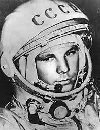 Juri gagarin wurde am 9. Juri Alexejewitsch Gagarin Der Erste Mensch Im All Medienwerkstatt Wissen C 2006 2021 Medienwerkstatt