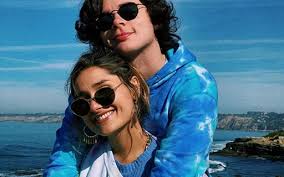 Sasha meneghel e seu noivo, joão figueiredo, usaram suas redes sociais para interagir com seus seguidores e responderam algumas dúvidas curiosas que o público tinha sobre o jovem casal. Conheca O Cantor Gospel Joao Figueiredo Novo Namorado De Sasha Meneghel Quem Quem News