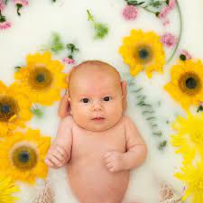 Pour enough breastmilk into the water to make the water cloudy. How And Why To Give A Breast Milk Bath For Baby Exclusive Pumping