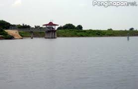 Waduk gondang terletak di sugio, 19 km dari lamongan. 7 Objek Wisata Di Lamongan Yang Populer Dan Wajib Kunjung Penginapan Net 2021