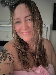 Amends bangs Christmas movie tradition?