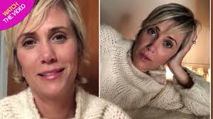 Lindsey and kristen are divorcing (picture: Kristen Wiig Drops Huge Hint She S Pregnant In Cryptic Appearance On Saturday Night Live Irish Mirror Online
