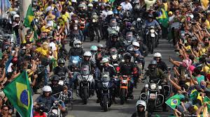 Rio de janeiro.simplesmente respeitamos o que é certo e queremos sempre estar ao lado do povo do bem, das p. Sem Mascara Bolsonaro Gera Aglomeracao Em Protesto No Rio Noticias E Analises Sobre Os Fatos Mais Relevantes Do Brasil Dw 23 05 2021