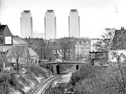 Hannover Linden 1965 An Der Rampenstrasse Fuhren Damals Noch Die Kohlenzuge Die Reste Der Gleise Sind Auch Heute Noch Stell Hannover Reisen Reise Inspiration