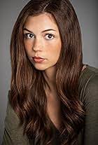 Peyton Hewitt's Instagram, Twitter & Facebook