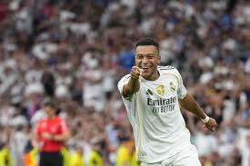 Mbappé y Militão anotan desde lejos y Real Madrid propina primera derrota al Espanyol