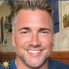 Louisville Laughs, 102 W Main St, Louisville, KY 40202, US