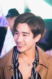 Ghim của Nora Hale trên Perth Tanapon (Tailandia)