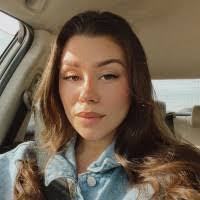 Samantha Cisneros's Instagram, Twitter & Facebook