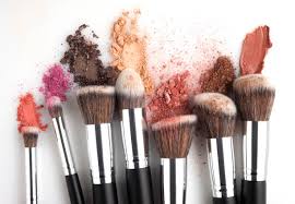 243,400+ Cosmetics Brush Stock Photos, Pictures & Royalty-Free Images -  iStock | Skin care, Lipstick, Different skin type