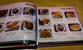 Berikut merupakan makanan tradisi thailand yang masih kekal sehingga sekarang. Kuliner Mencoba Masakan Thailand Di Thai Palace Musafir Kehidupan