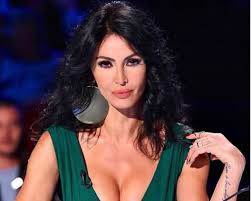 Despre lucruri simple mihaela radulescu on amazon.com. Pro Tv Mihaela RÄƒdulescu SuperbÄƒ Intr O Rochie RoÈ™ie È™i TransparentÄƒ