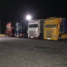 Epingle Par Christina Coles Sur Coles Sons Trucks Betaillere