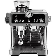 Adjustable cappuccino system with the adjustable milk frother, you can easily froth milk for a perfect cappuccino or steam the milk up for great caffelatte and flat white. Ec9335 M De Longhi Espresso Machine Ao Com