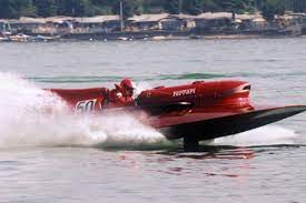 World Record Winning Ferrari Racing Boat To Go On The Auction Block This Spring Boat Race Boat Ferrari Boat