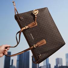 Michael Kors Ozel Indirim Firsatlariyla Ecanta Da Michaelkors Ecanta Ecantacomtr In 2020 Bags Top Handle Bag Crossbody