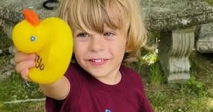 Casting Bread hosts 8th annual Ducky Regatta