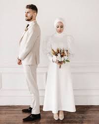 2021 Tesettur Nikah Elbisesi Modelleri Gelin Fotograflari Sifon Gelinlikler Gelin Pozlari