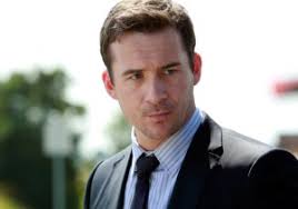 Revenge' Finale Ending: Jack & Emily Married -- Barry Sloane Interview