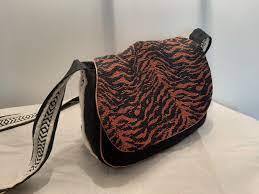 Sac bandoulière avec rabat il y a 87 produits. Tuto Sac Besace Cours De Couture Par Atelier Meloe