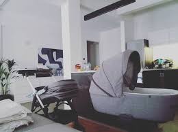 Instagram (thường được viết tắt là ig hoặc insta) là một dịch vụ mạng xã hội chia sẻ hình ảnh và video của mỹ được tạo ra bởi kevin systrom và mike krieger. Iwanna Pappa O Neogennhtos Gios Ths Ekane Katalhpsh Se Olo To Spiti Marie Claire O Ti Exei Shmasia Gia Tis Gynaikes