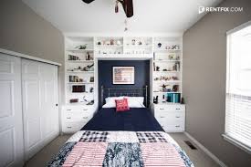 Anda jangan fokus pada desain headboard yang digunakan, namun fokuslah pada kerapiannya. Ciptakan Dekorasi Kamar Tidur Minimalis Seputar Berita Properti