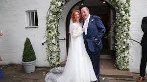 Er kenne auch schon das brautkleid seiner verlobten, sagte siegel der nachrichtenagentur dpa. Ralph Siegels Vierte Hochzeit Soll Die Letzte Gewesen Sein Bildderfrau De