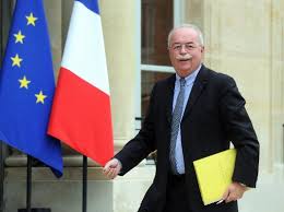 Également présent, le ministre de l'intérieur de l'époque, brice hortefeux, l'avait décoré de la légion d'honneur à titre posthume et élevé au grade. Christophe De Margerie Promu Officier De La Legion D Honneur A Titre Posthume Le Point