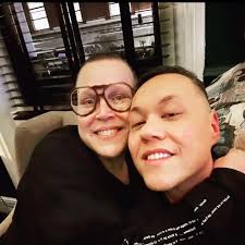 Gok Wan utterly broken as he reveals devastating news of best friend's  death