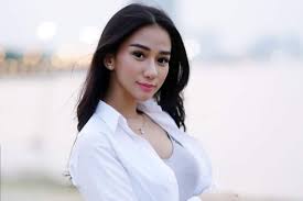Maybe you would like to learn more about one of these? Abaikan Cinta Demi Harta Sempat Jalani Kawin Kontrak Demi Uang Rp 1 Miliar Artis Kontroversial Ini Kembali Jadi Sorotan Usai Tak Sengaja Rebut Pria Beristri Dengan Mahar Rp 2 Miliar