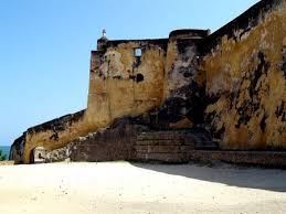 Rio dos camarões‏) (نهر الروبيان)، والتي أصبحت الكاميرون في اللغة. Ø§Ù„Ø¥Ù…Ø¨Ø±Ø§Ø·ÙˆØ±ÙŠØ© Ø§Ù„Ø¨Ø±ØªØºØ§Ù„ÙŠØ©