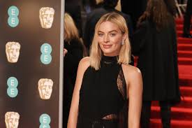 Двукратный номинант на премию «оскар» (2018, 2020). Oscar Nominee Margot Robbie Says Her Family Wanted Her To Quit Acting