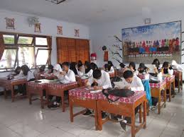 Beberapa pelamar mungkin tidak memiliki pendidikan formal yang dibutuhkan untuk pekerjaan itu. Pendidikan Non Formal Hutanku Gersang