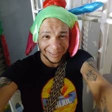 Amanda Henriquez (@AmandaHenrique2)